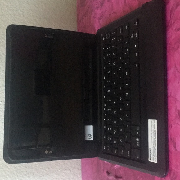 verizon Other - Verizon ipad w/ keyboard
